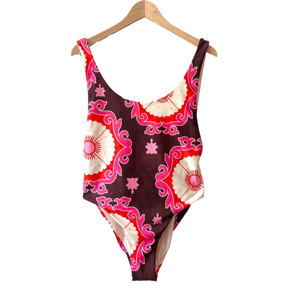 AGUA BENDITA Cleonie
Tribeca One-Piece Swimsuit Scoop Back High Cut NWT M - Picture 5 of 9